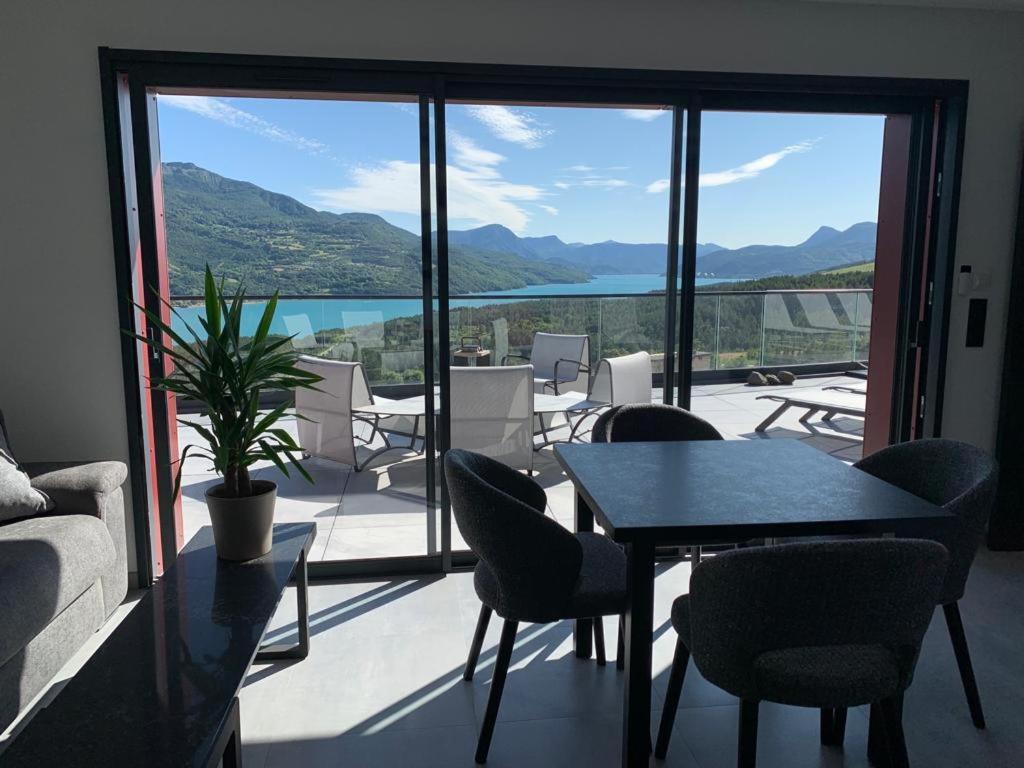 Les Restanques Du Lac Savines Exteriör bild
